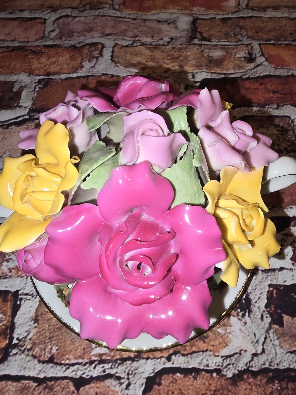 Royal Albert Old Country Roses Musical Cup Of Soup Rose Bouquet